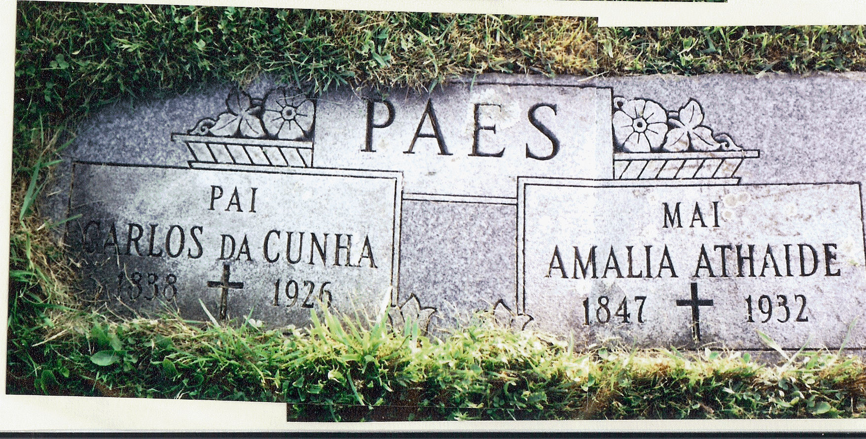 headstone of Carlos and Amelia